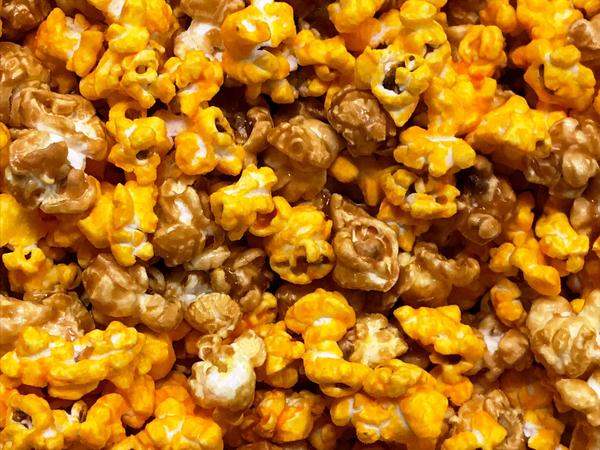Gourmet Popcorn Chi-town (Caramel/Cheddar) Resealable Bag