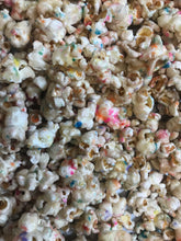Load image into Gallery viewer, Gourmet Popcorn Sweet Birthday Cake with Sprinkles Resealable Bag
